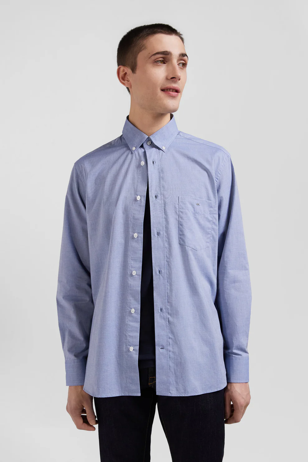 Featured image for “Chemise en coton denim ciel coupe Regular coudières imprimées Eden Park”