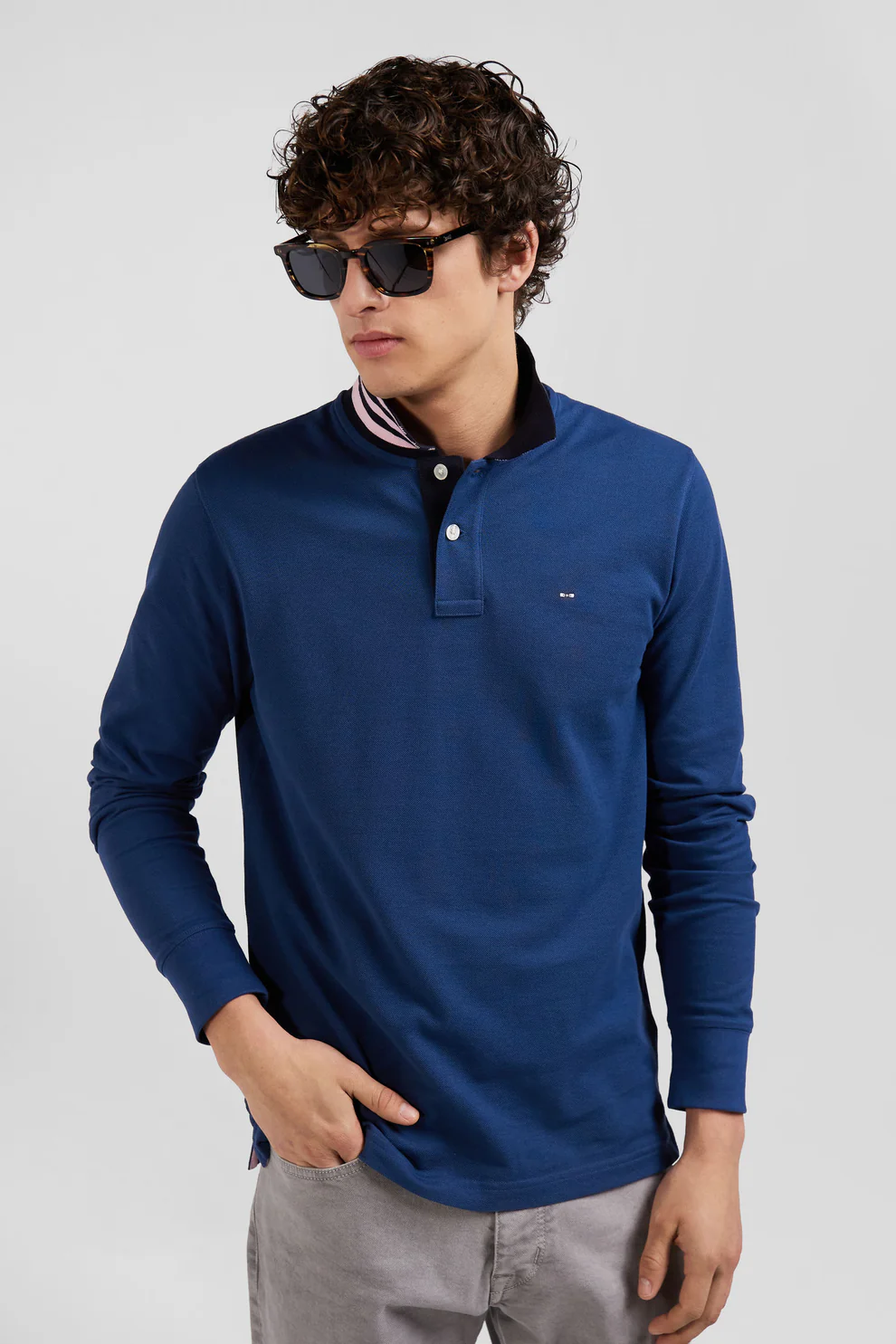 Featured image for “Polo manches longues en piqué coton bleu foncé col cerclé coupe Regular Eden Park”