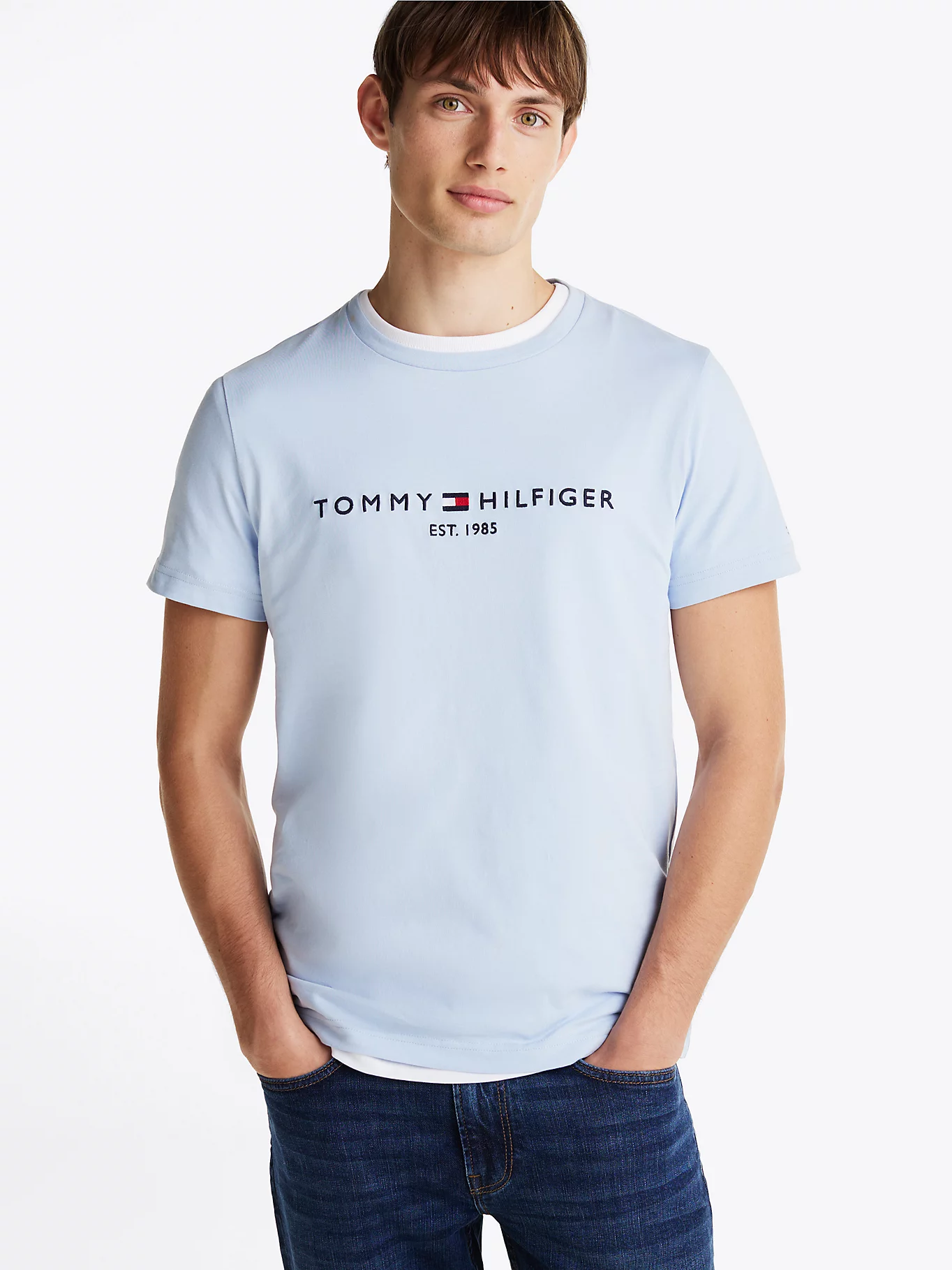 Featured image for “T-shirt ajusté à logo brodé Tommy Hilfiger”