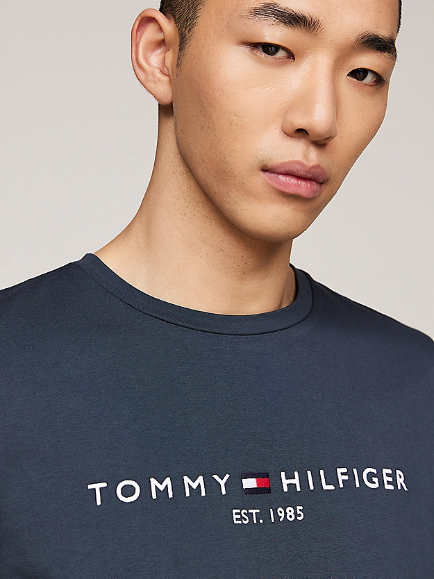 Featured image for “T-shirt ajusté à logo brodé Tommy Hilfiger”