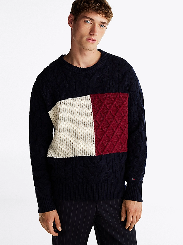 Featured image for “Pull en laine majoritaire et maille torsadée Tommy Hilfiger”