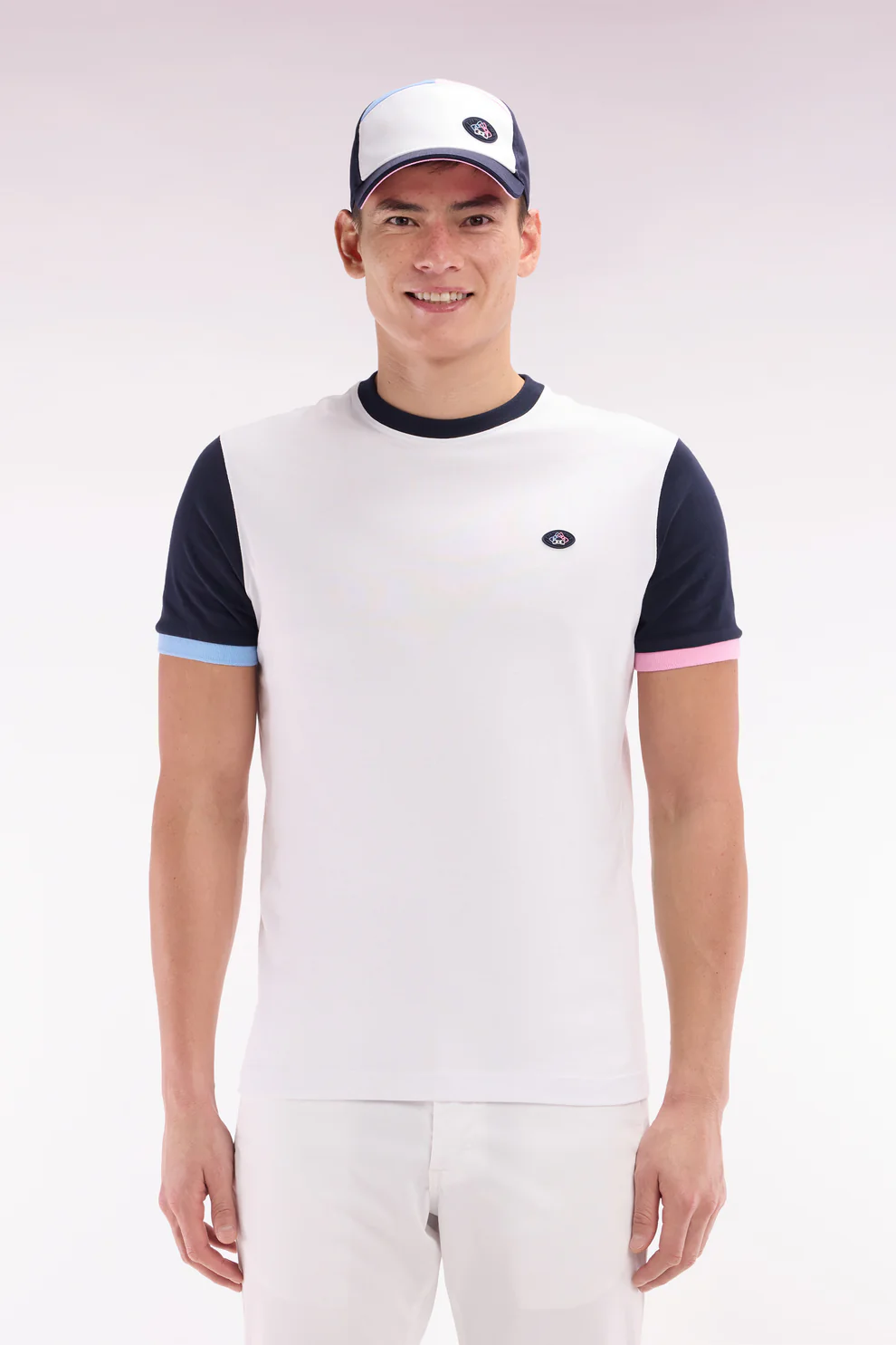 Featured image for “T-shirt colorblock brodé en coton blanc coupe droite Eden Park”