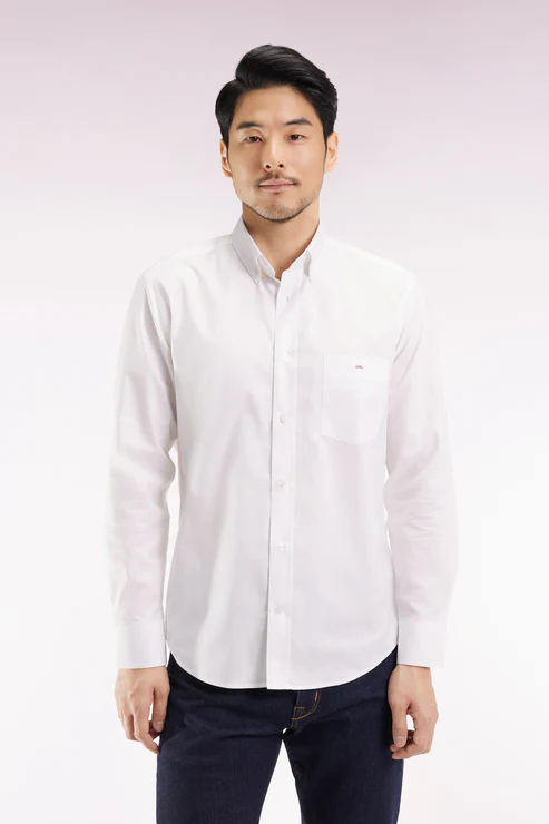 Featured image for “Chemise en coton blanc coupe droite Eden Park”
