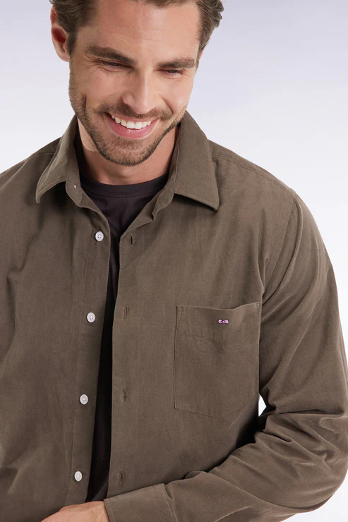Featured image for “Chemise en velours kaki coupe droite Eden Park”