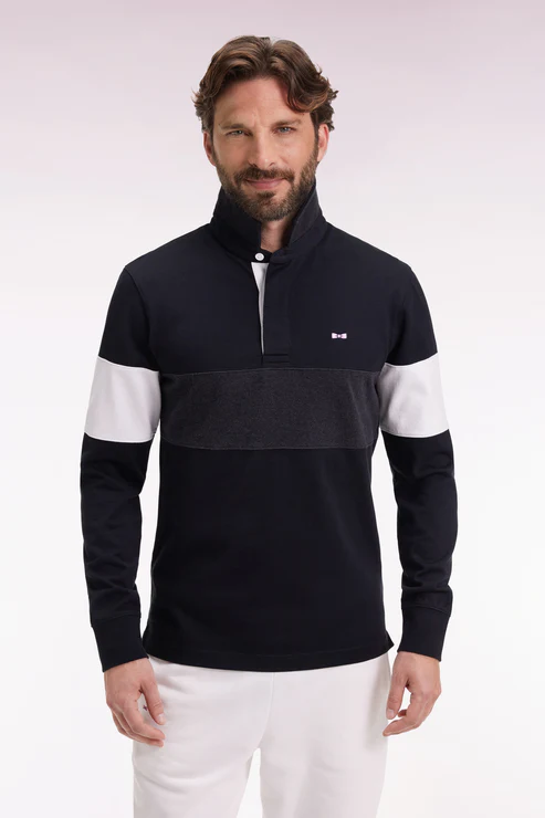 Featured image for “Maillot à manches longues en jersey épais noir broderie dos coupe droite Eden Park”