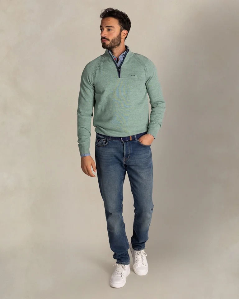Featured image for “Sweat en coton vert à demi-zip Nza”