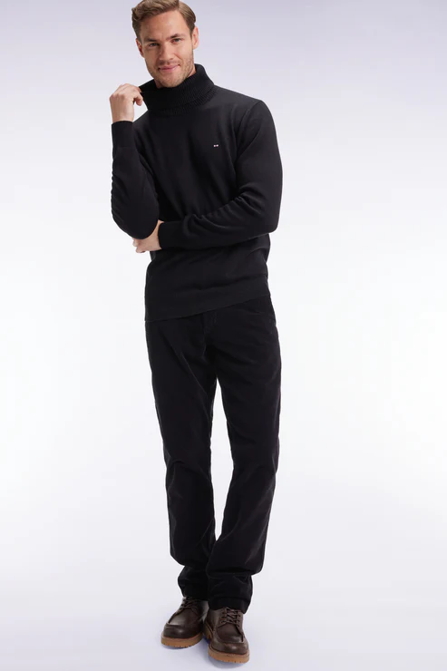 Featured image for “Pantalon chino sans plis en velours stretch marine Eden Park”