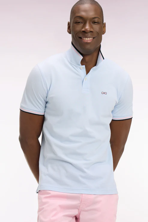 Featured image for “Polo manches courtes en coton ciel détails rayés coupe regular Eden Park”
