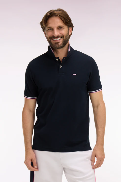 Featured image for “Polo manches courtes en coton marine détails rayés coupe regular Eden Park”