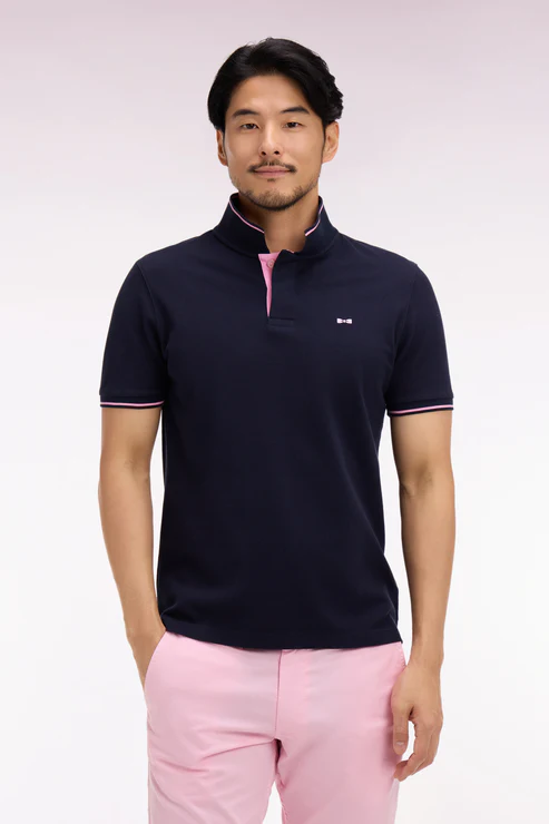 Featured image for “Polo à manches courtes en piqué coton marine broderie dos Eden Park”