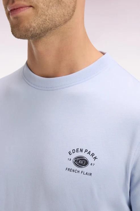 Featured image for “T-shirt à manches courtes sérigraphié gris clair coupe regular Eden Park”