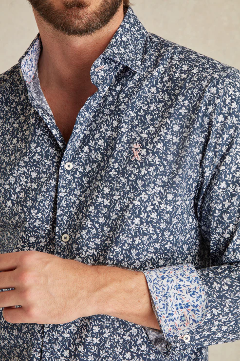 Featured image for “Chemise Slim à Imprimé Vicomte Arthur”