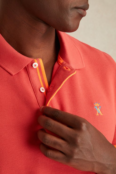 Featured image for “Polo à Détails Fluo rouge cerise Vicomte Arthur”