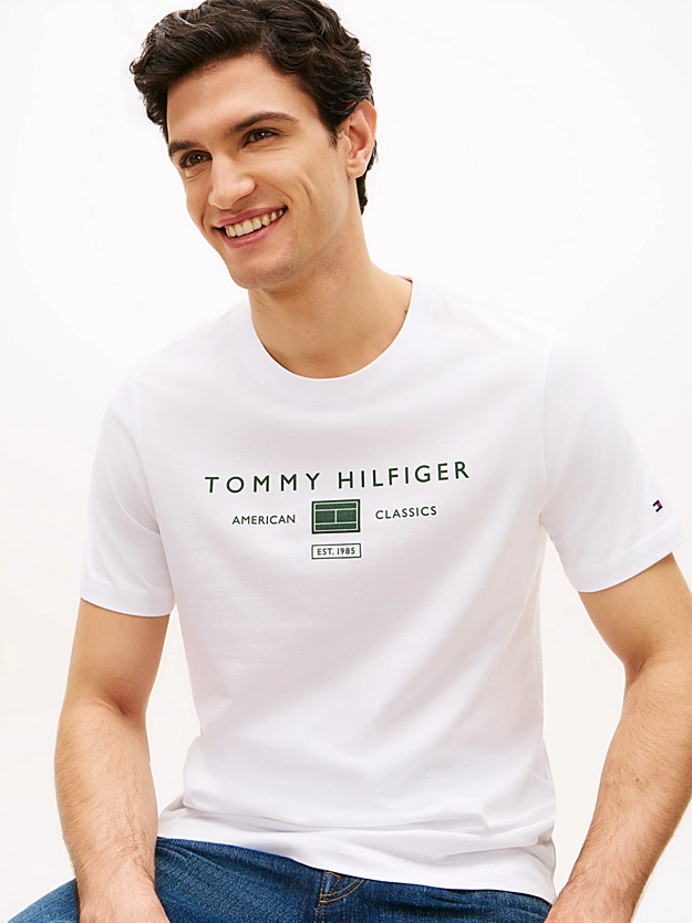 Featured image for “T-shirt en jersey à logo Tommy Hilfiger”