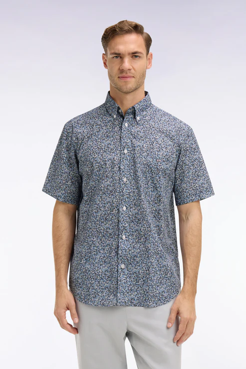 Featured image for “Chemise à manches courtes en coton bleu à micromotif floral Eden Park”