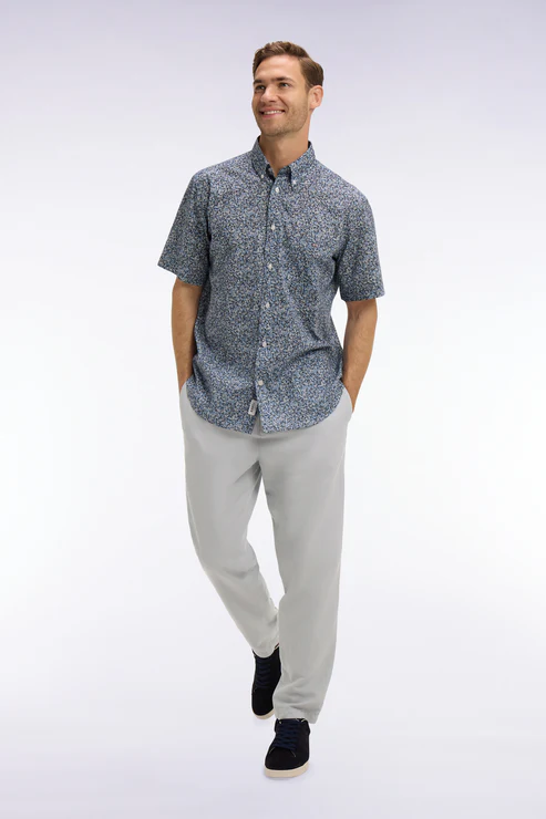 Featured image for “Chemise à manches courtes en coton bleu à micromotif floral Eden Park”