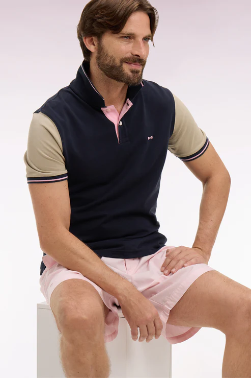 Featured image for “Polo à manches courtes en coton marine et beige Eden Park”