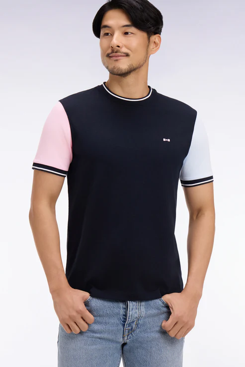 Featured image for “T-shirt à manches courtes en coton tricolore brodé coupe regular Eden Park”