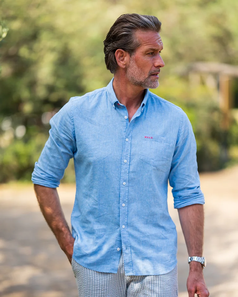 Featured image for “Chemise en lin bleu clair Nza”