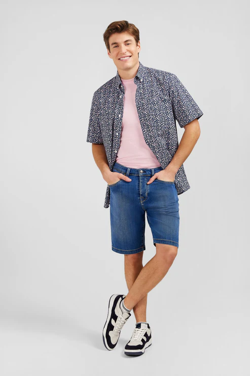 Featured image for “Bermuda bleu foncé en jean effet délavé Eden Park”