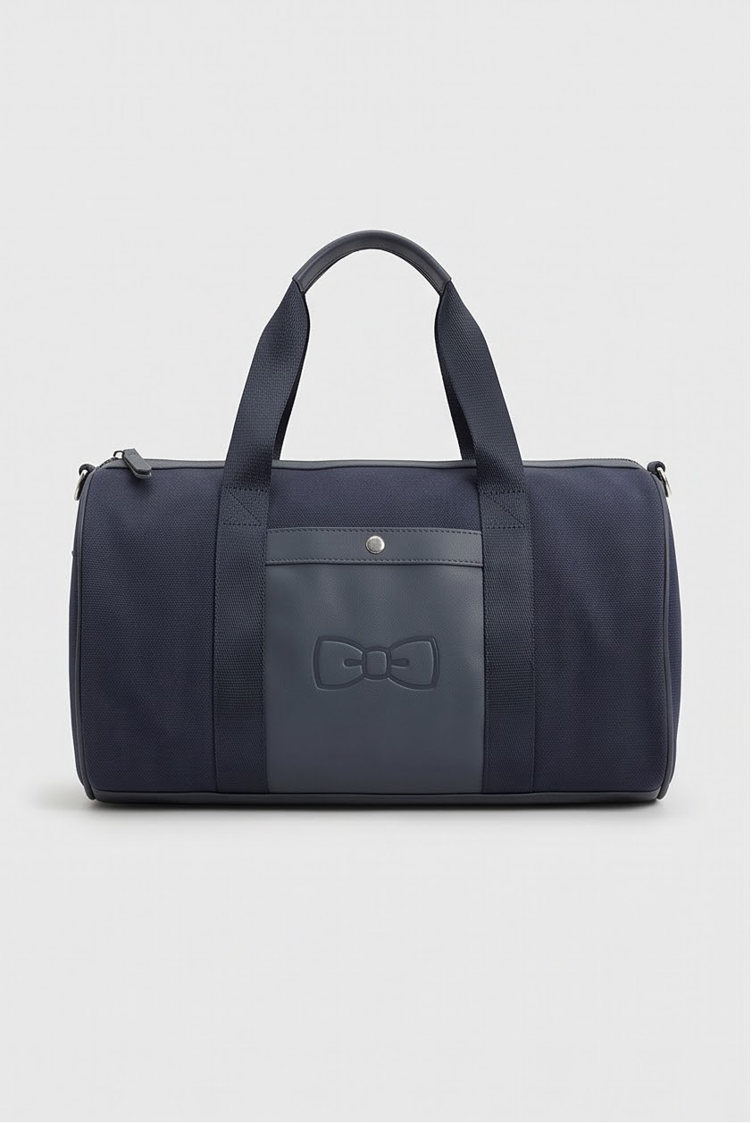 Featured image for “Sac de sport polochon en gomme et nylon marine Eden Park”