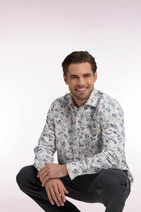 Featured image for “Chemise en coton écru à imprimé végétal coupe droite Eden Park”