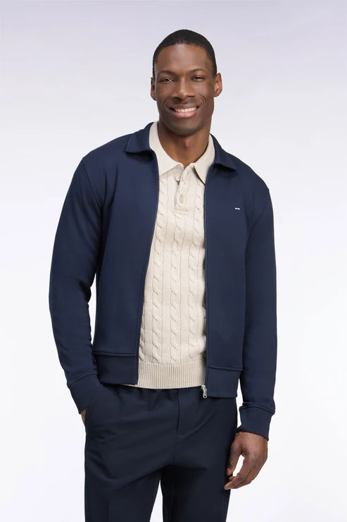 Featured image for “Sweatshirt zippé à col polo en coton marine coupe droite Eden Park”
