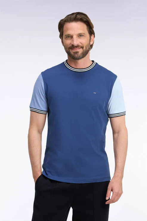 Featured image for “T-shirt à manches courtes bicolore bleu coupe droite Eden Park”