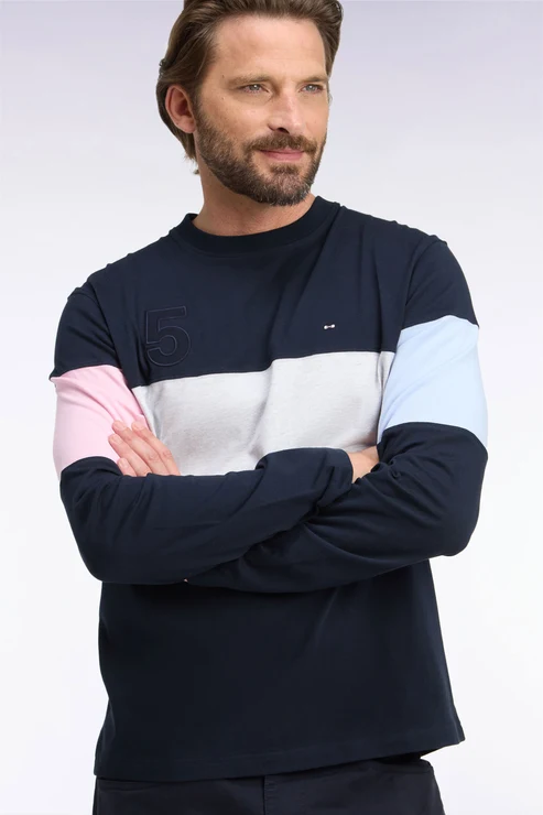Featured image for “T-shirt manches longues en coton marine à découpes coupe droite Eden Park”