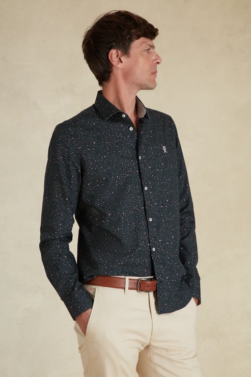 Featured image for “Chemise Slim à Imprimé kaki à fleurs Vicomte Arthur”