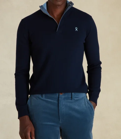Featured image for “Pull Demi Zippé bleu marine Vicomte Arthur”