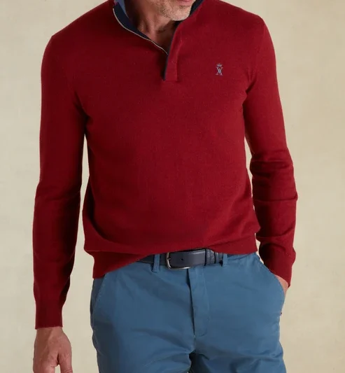 Featured image for “Pull Demi Zippé rouge Vicomte Arthur”