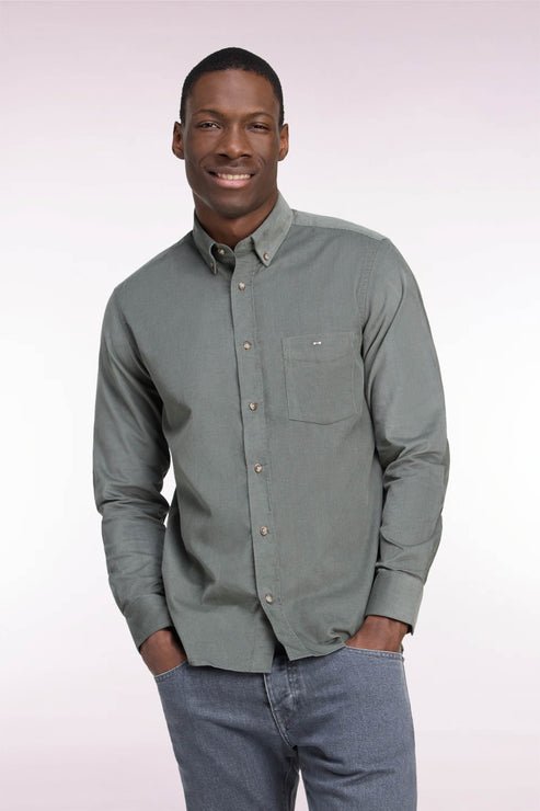 Featured image for “Chemise coupe droite en coton côtelé vert olive Eden Park”